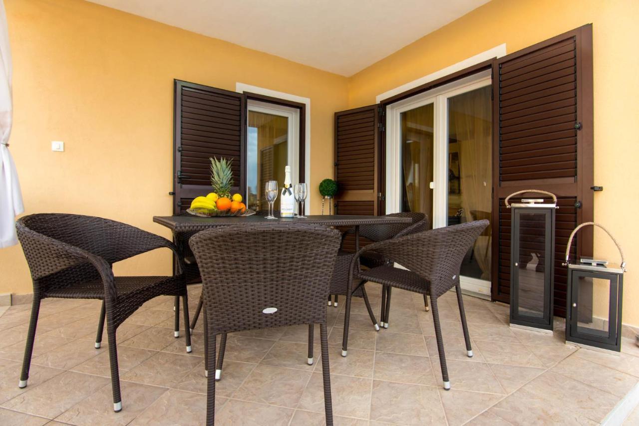 House Paola Vila Bibici Exterior foto